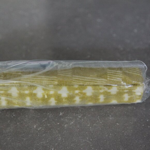 Homemade waxed fabric for kitchen usage. - Picture 6 of 8